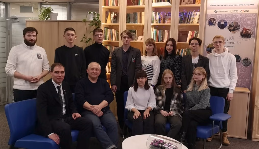 Я в инженеры бы пошел, пусть меня научат!
